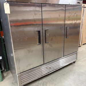 0515-ATOSA 3 DOOR COOLER MBF8508