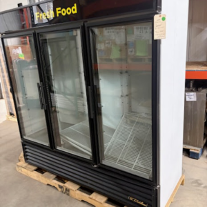 0531-TRUE 3 DOOR COOLER GDM72-LD